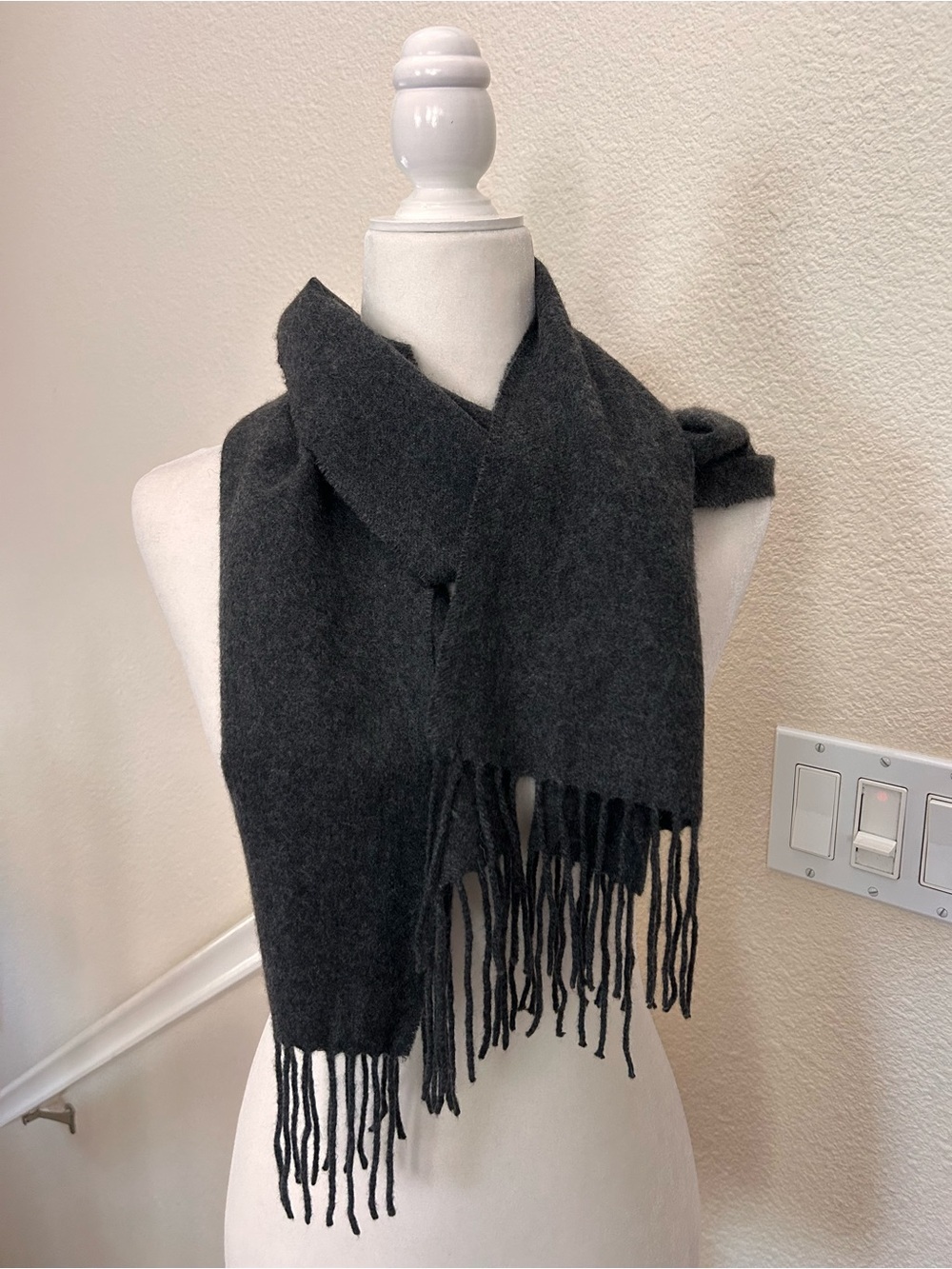 Enzo Mantovani Charcoal Gray 100% Cashmere Scarf unisex 12”x72” unisex